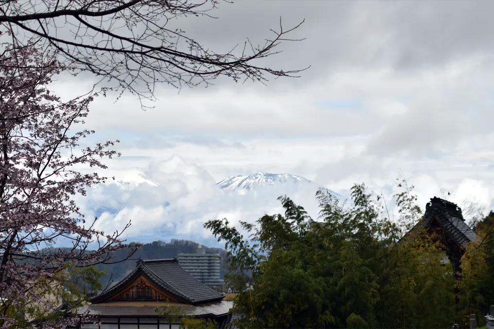 dans les montagnes du Japon